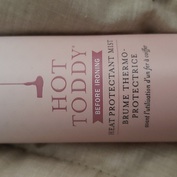 Drybar Hot Toddy Heat Protection Spray - Picture 1 of 5